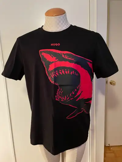 MEN’S HUGO BOSS T-SHIRT, View more