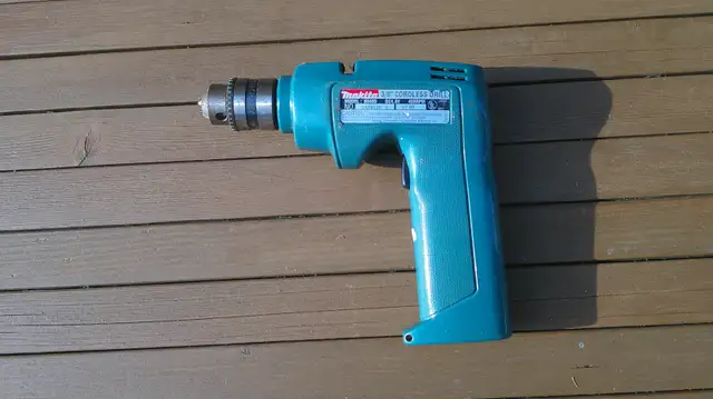 Makita Drills Cordless Vintage Qty. 3 in Hand Tools in Mississauga / Peel Region - Image 2