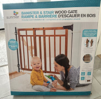 Summer Infant Banister & Stair Wood Gate (Brand New)