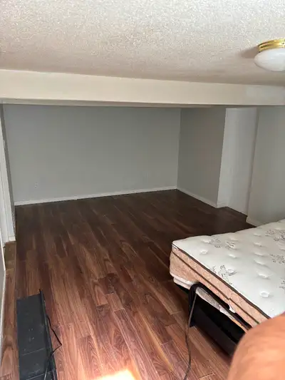 MALTON GIRLS ONLY ROOM FOR RENT STARTING AUGUST 1