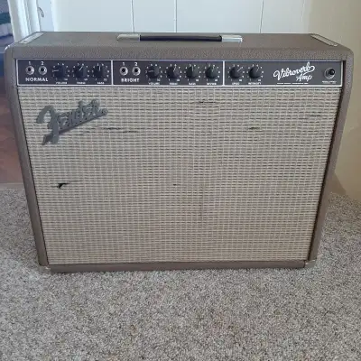 Fender '63 Reissue VibroVerb, View more