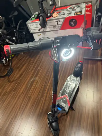 Relatively new with only 32kms. Selling because I originally wanted to use it to commute to work but...