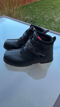 Icon riding motorcycle boots