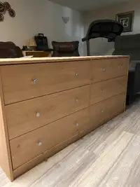 Small dresser. no mirror