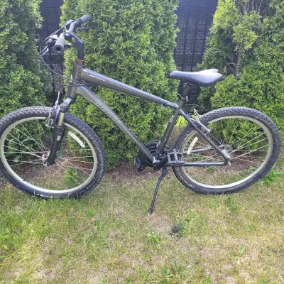 Giant Sedona Mountain bike, View more