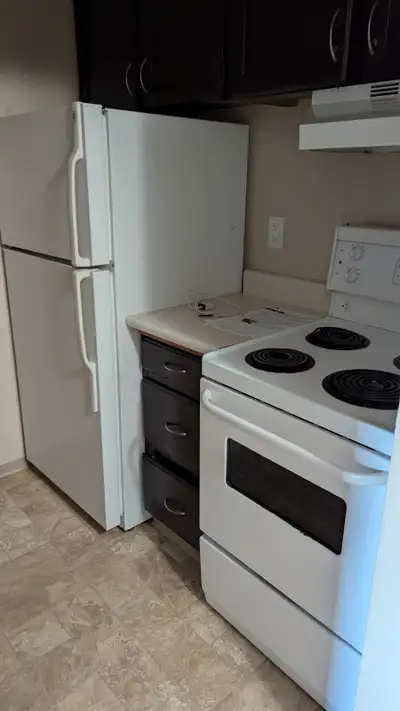 Urgent SUBLET 2 Bedroom Unit