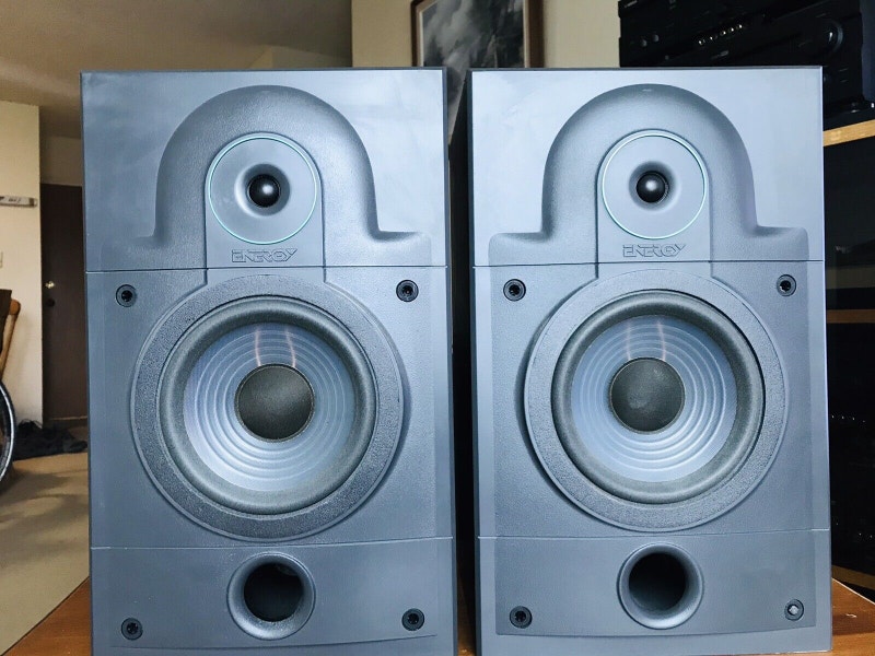 Energy Loudspeakers 2.1e Large Bookshelf Speakers Speakers Winnipeg