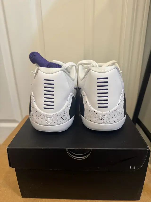 Kobe 9 Elite Protro Low in Men's Shoes in Mississauga / Peel Region - Image 5