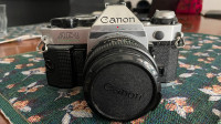 Canon AE1 Program analog camera/ appareil photo argentique