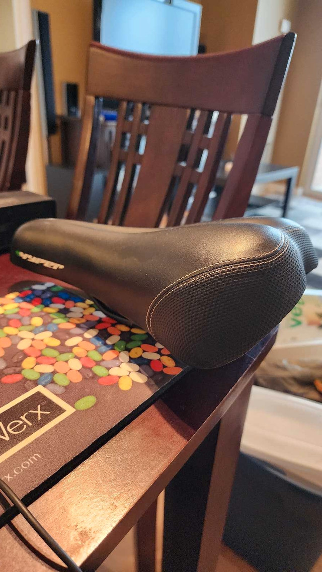 Hyper Bicycle Seat in Other in Mississauga / Peel Region
