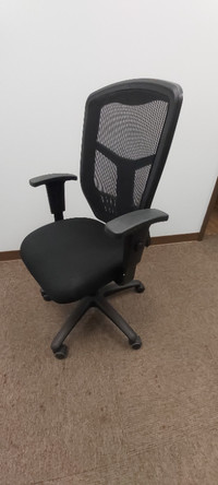 Ergonomic Office Chairs- Big selection