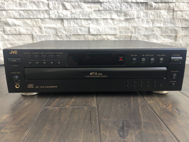 JVC 5-DISC CD PLAYER  in Stereo Systems & Home Theatre in La Ronge - Image 3