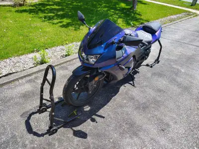 2010 Kawasaki Ninja 250 — Great Condition, Ride-Ready Price: $ 3,600| Mileage: [9,888] km | Title: C...