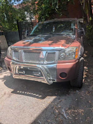 2004 Nissan Titan Tissu