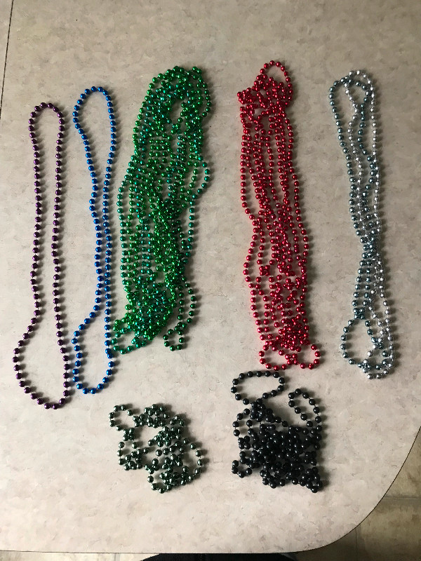 Mardigras beed necklaces in Jewellery & Watches in Burnaby/New Westminster