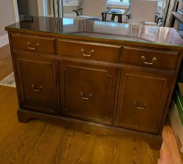 GREAT QUALITY Brand Name Dresser/Sideboard/Bar/China Cabinets in Hutches & Display Cabinets in City of Toronto - Image 6