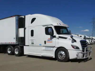 HIRING AZ DRIVER FOR ON TO MIDWEST, USA - 2 yr minimum experience - Clean CVOR and abstract -Clean C...