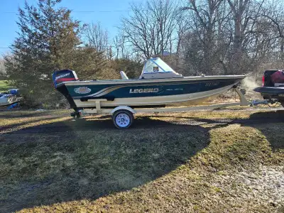 Boat is located at the cottage just outside of Peterborough area. Delivery is available for a fee. C...