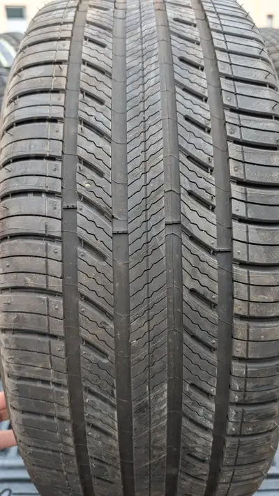 NEW 235/55/R17 Michelin A/S–Escape/GLA/Tiguan/CTS/MKS/Taurus/Mustang/X3/XC70 Set of Four Almost new...