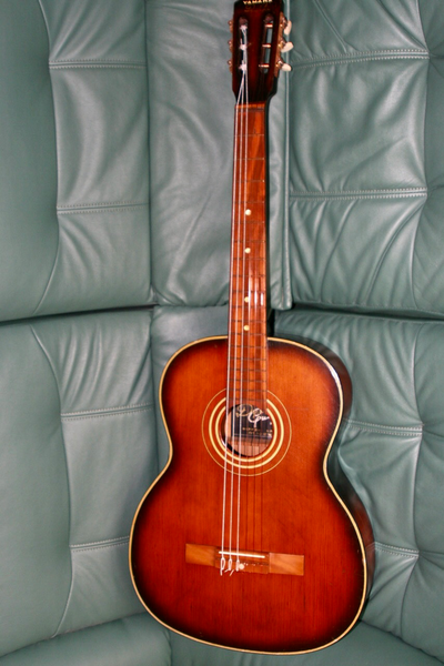 Mid/late '50s Yamaha Dynamic nylon string guitar bought in Japan, View more