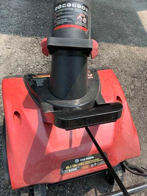 Brand new, never used electric snowblower in Snowblowers in Markham / York Region - Image 2