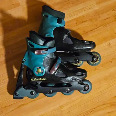 Female inline skates - size 260 (size 8 to 8.5, EU size 39 to 40, View more