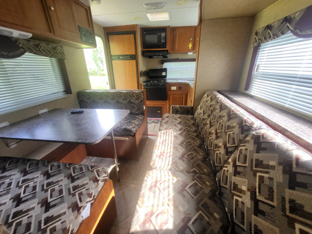 Trail - Cruiser by R-VISION for sale in Travel Trailers & Campers in Barrie - Image 2