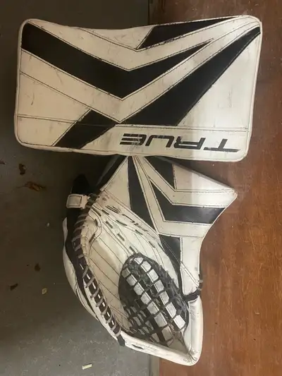 True PX3 Senior Glove & Blocker, View more
