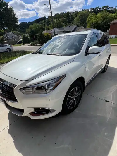 Vehicle has no issues and no damage almost like new comes with set of winter tires on infinity rims...