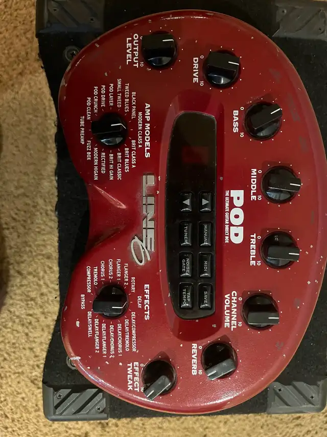 POD Line 6 mixer  in Performance & DJ Equipment in Saskatoon - Image 3