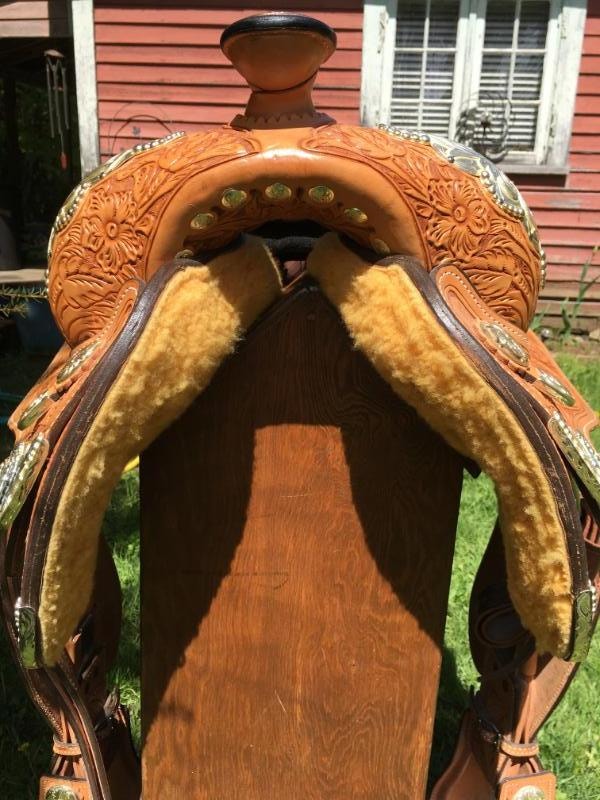 Western Show Saddle Equestrian & Livestock Accessories Nelson Kijiji