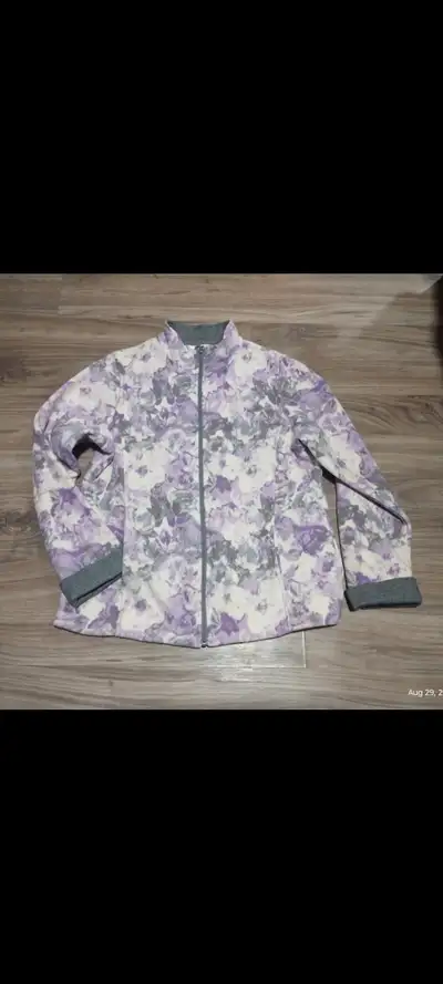 Women's Alia Zip Up Jacket/Sweater!  Size Medium!, View more