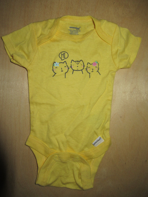 newborn baby bodysuit dans Vêtements - Prématurés  à Ville de Montréal - Image 2