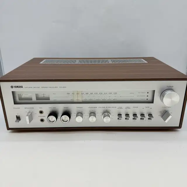 Vintage Yamaha CR-600 Natural Sound Stereo Receiver Tested Japan in Stereo Systems & Home Theatre in City of Toronto - Image 2