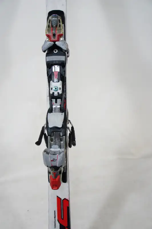 STOCKLI LASER SKI WORLD CUP 175 cm RACER GS WORLD BEST SKI SWISS in Ski in Markham / York Region - Image 4