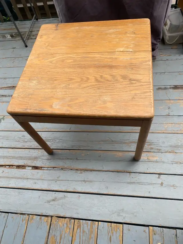 COFFEE TABLE/ END TABLE 65712750958209123