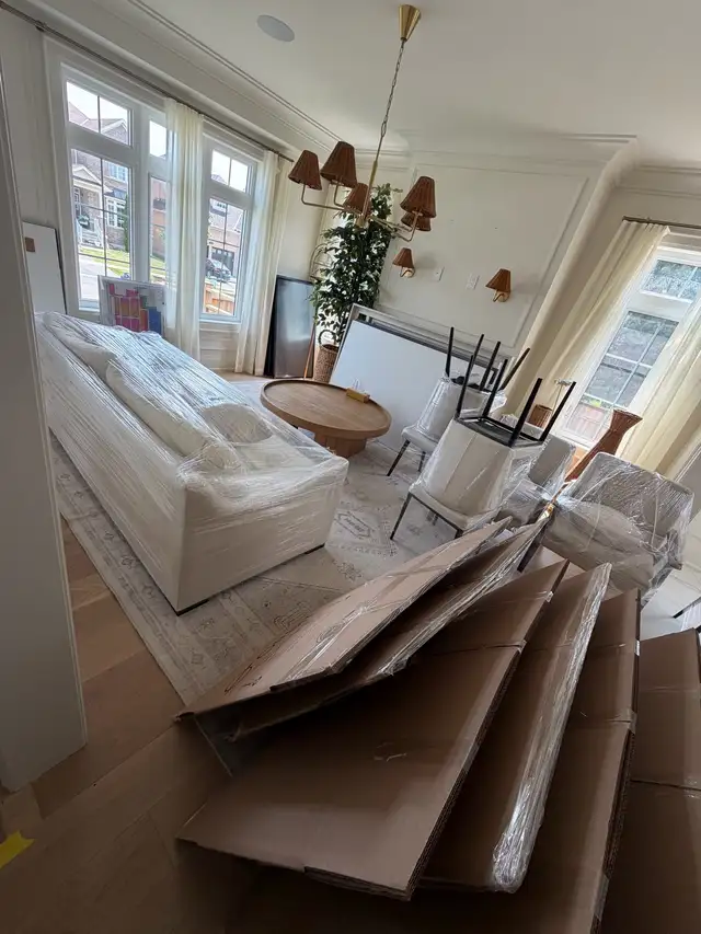 Moving/delivery586457811151769602