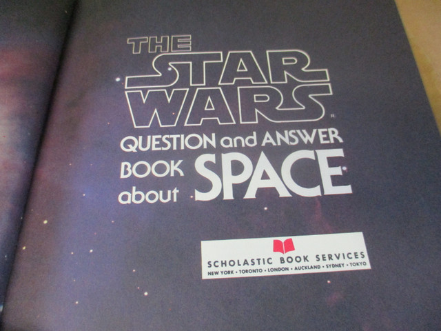 1979 STAR WARS QUESTION & ANSWER BOOK ABOUT SPACE $10. VINTAGE in Arts & Collectibles in Winnipeg - Image 2
