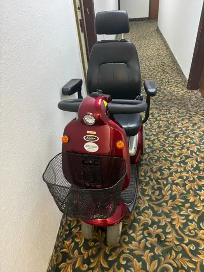 Gently used Shoprider Cobra 778EL mobility scooter, well maintained and fully functional. Equipped w...