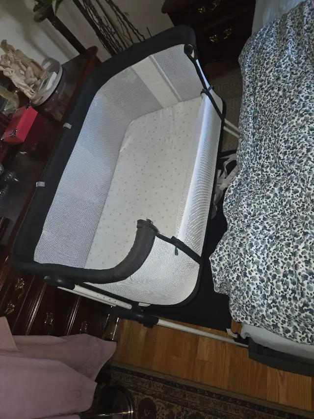 3 in 1 Baby Bassinet  in Cribs in City of Toronto - Image 5