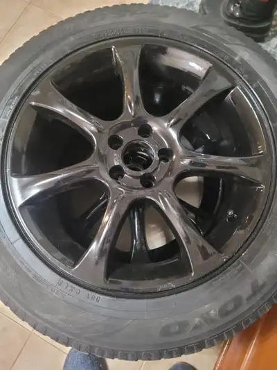 Mag noir (peinturer) P215/65R17 98T Pneu fini 5x100mm 17 pouces fait sur Subaru et Toyota Corolla