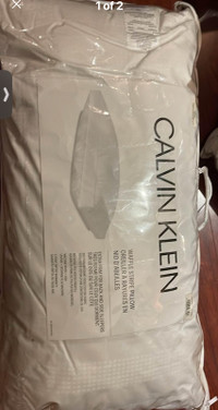 New set of 2 Calvin Klein King size pillows firm 