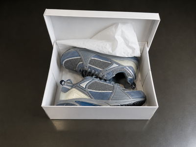 Chaussures Sport NEUVES/Sport shoes - tailles 3, 4, 4.5, 5, 6.5, View more