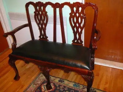LUXE, QUALITÉ, PRIX FERME, VAL. 3000$, OCCASION, comparer à https://www.1stdibs.com/furniture/seatin...