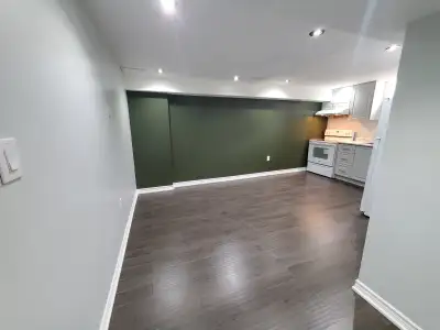 1 bedroom basement. Located by Winston Churchill and Eglinton area in Mississauga. 5 minute walk to...