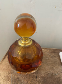  Glass vintage perfume bottle never used 