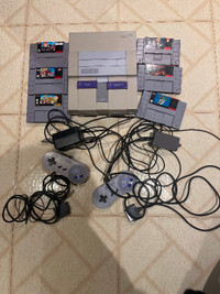 ORIGINAL SUPER NINTENDO WITH 2 CONTROLLERS AND 6 GAMES + CABLES