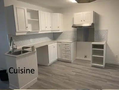 Appartement sur 2 étages - 10 min du Métro Préfontaine