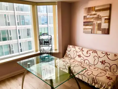 Live in the heart of prestigious Yorkville! Stunning 31st-floor sub-penthouse at 155 Yorkville Ave,...