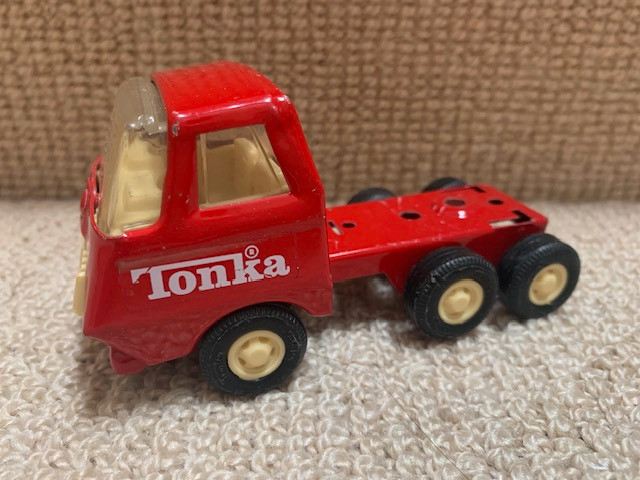 Tonka Vintage Red Truck Cab in Arts & Collectibles in City of Toronto